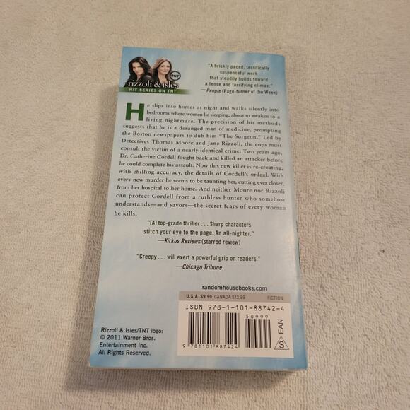 The Surgeon: a Rizzoli and Isles Novel by Tess Gerritsen -Paperback Book Fiction - Picture 2 of 2